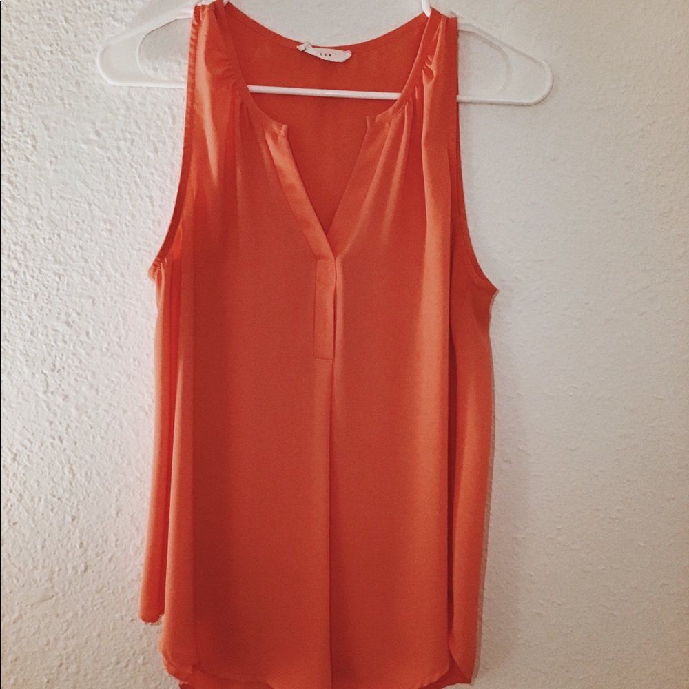 Coral tank top